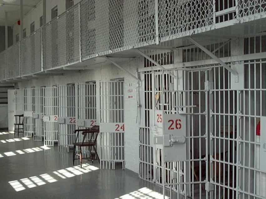 Konfiskohet marihuanë në një qendër paraburgimi në Pasjak të Gjilanit