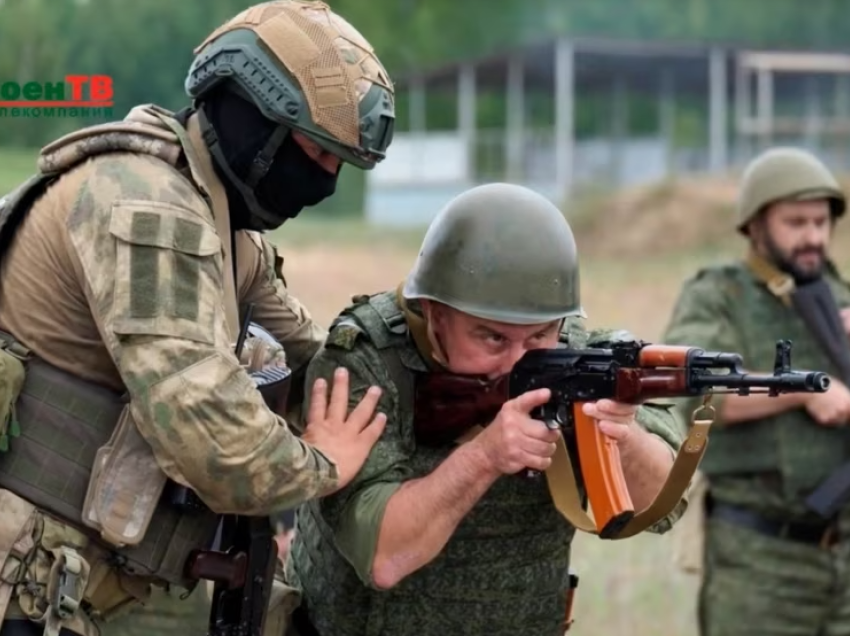 Polonia thotë se po monitoron situatën në kufirin me Bjellorusinë