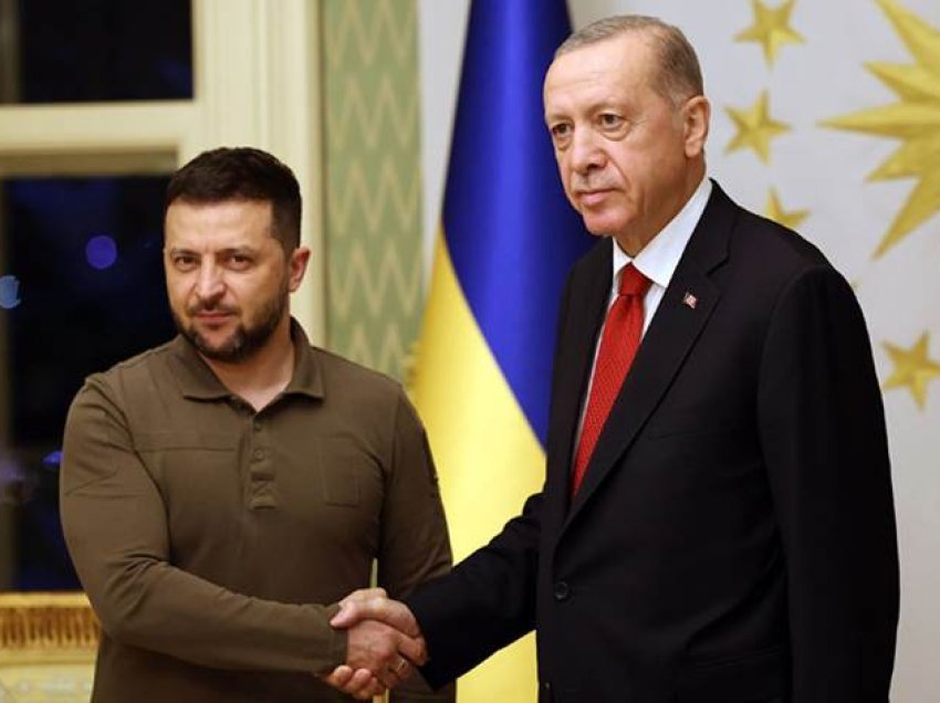 ​Erdogan dhe Zelenskyy diskutojnë zgjatjen e marrëveshjes së drithërave të Detit të Zi
