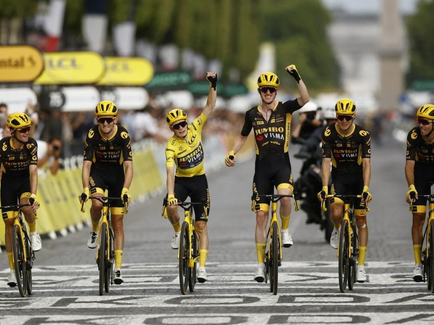 Vingegaard kampion i ri i garës prestigjioze “Tour de France”