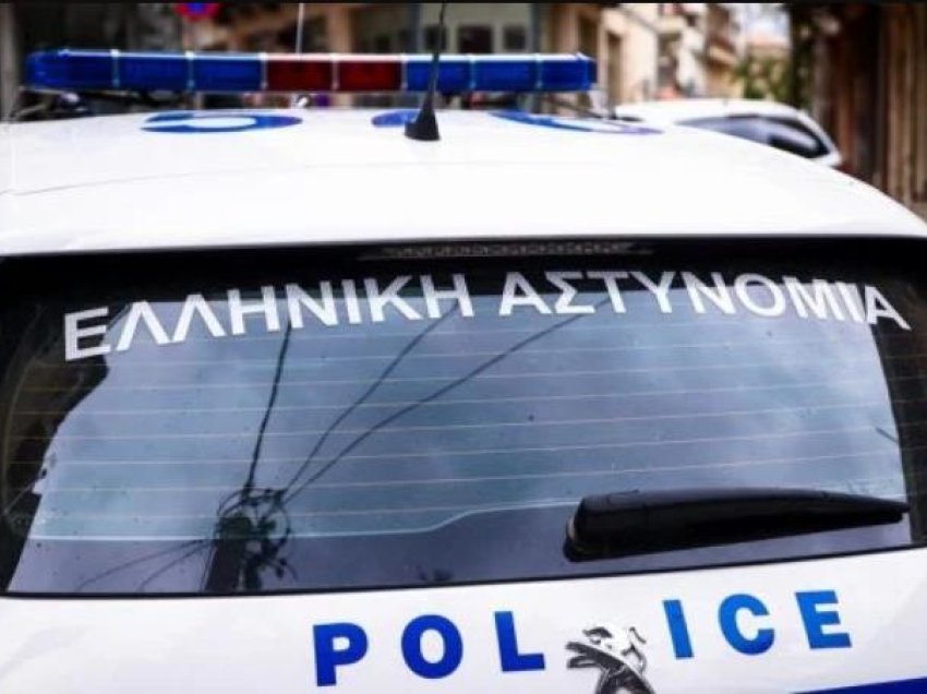 Dhunohet barbarisht 34-vjeçari shqiptar në Santorini, grekët e lënë në rrugë të gjakosur