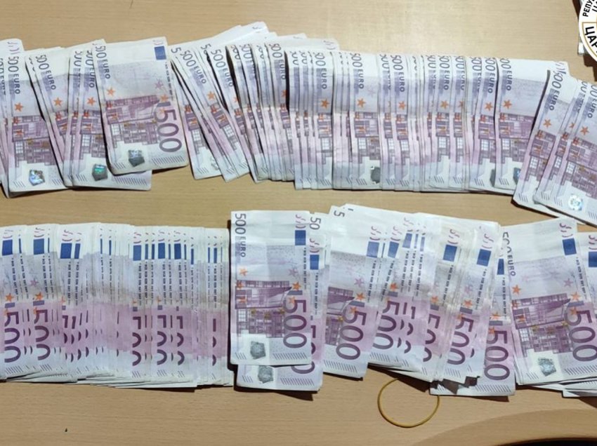 Doganierët e RMV-së i konfiskojnë 98 mijë euro një shtetasi në pikën kufitare “Bogorodica”