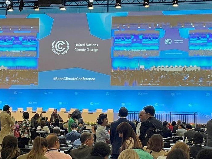 Bonn: Nisin dy javë përgatitje për COP28