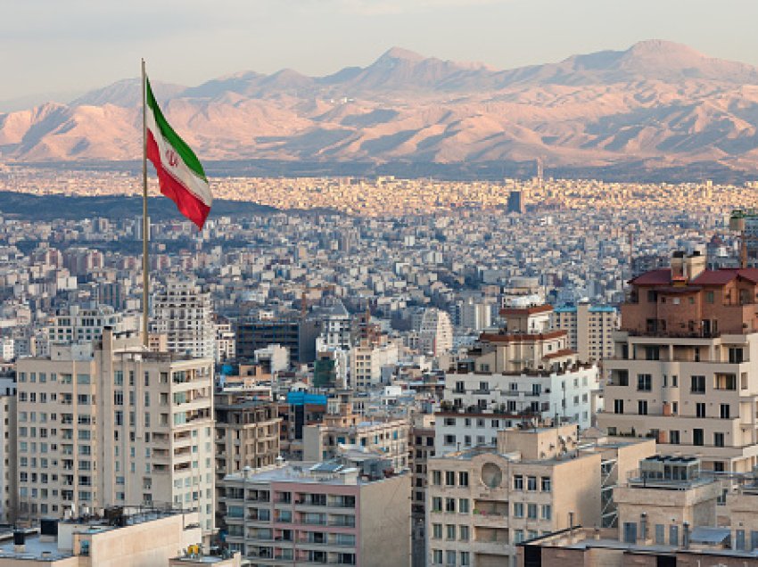 Irani  pretendon se ka krijuar një raketë hipersonike 