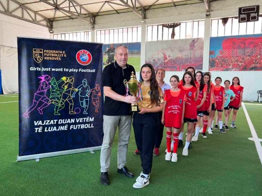 Gjakova e Lipjani me sukses i mbajtën garat e projektit ”Girls just want to play football” 