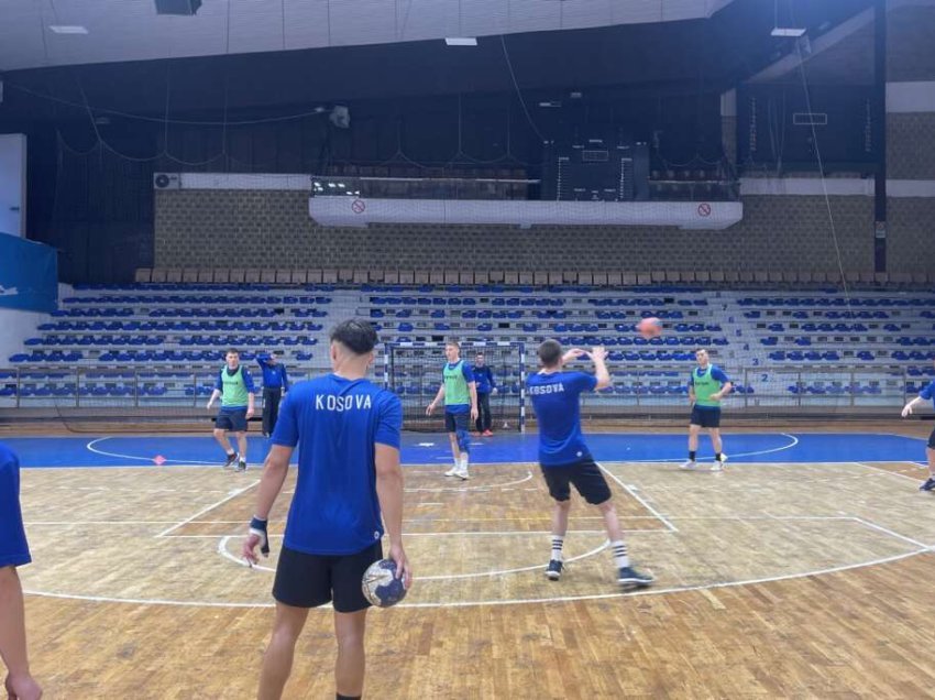 Një përzgjedhje e të rinjve luan dy ndeshje testuese në Slloveni
