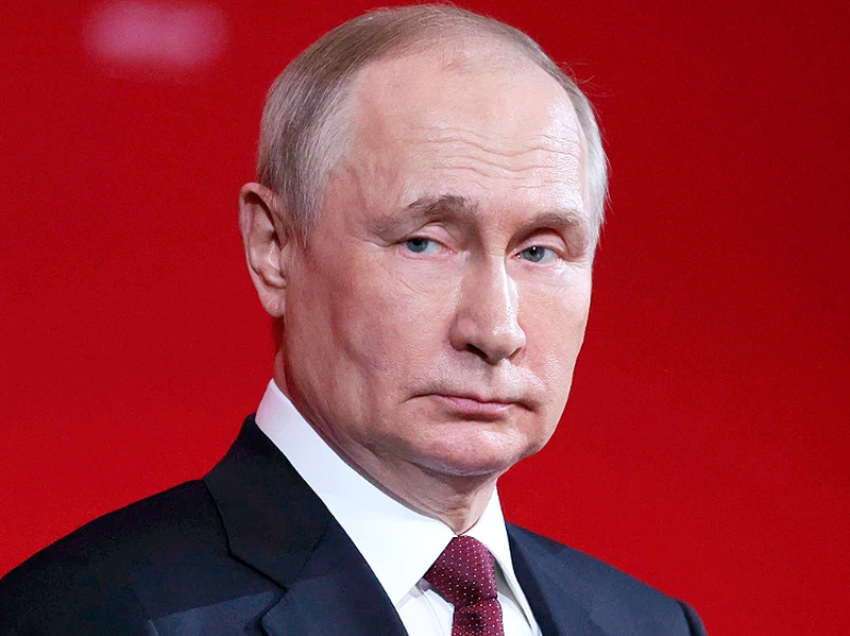 Rusia mund të përfundojë e copëtuar si Perandoria Sovjetike, ushtria gati t’i japë goditjen fatale Putinit
