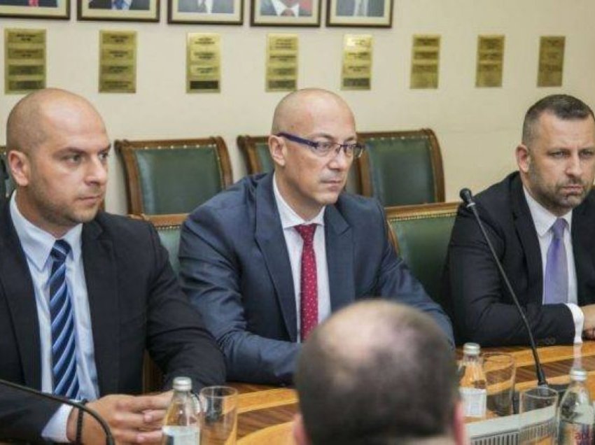Lista Serbe njoftoi se e ka paditur, reagon gazetari Pleurat Salihu dhe paralajmëron padi për Simiqin