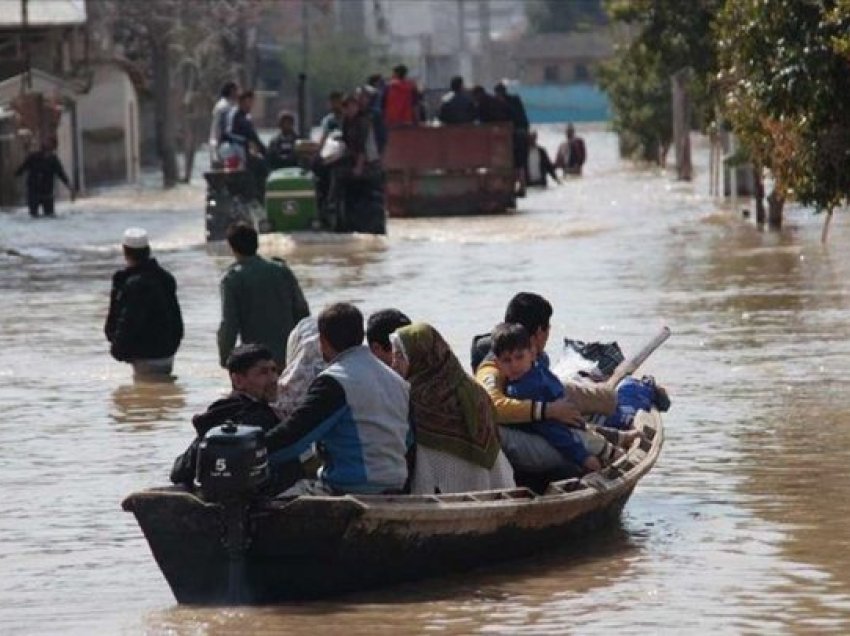 19 të vdekur dhe 3 të zhdukur nga përmbytjet në Iran