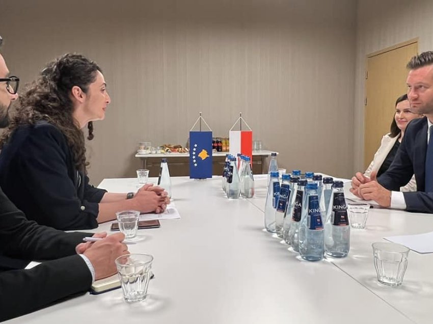 Osmani: Ministrin Bortniczuk e njoftova për kandidimin zyrtar të Kosovës 