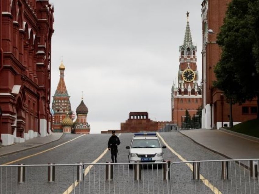 Situata në Moskë “është e vështirë”, thotë kryebashkiaku