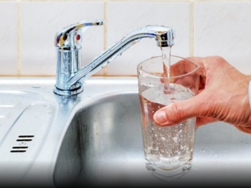 MSH dhe IKSHPK: Uji për pije në territorin e komunës së Pejës është i sigurt dhe brenda standardeve të parapara