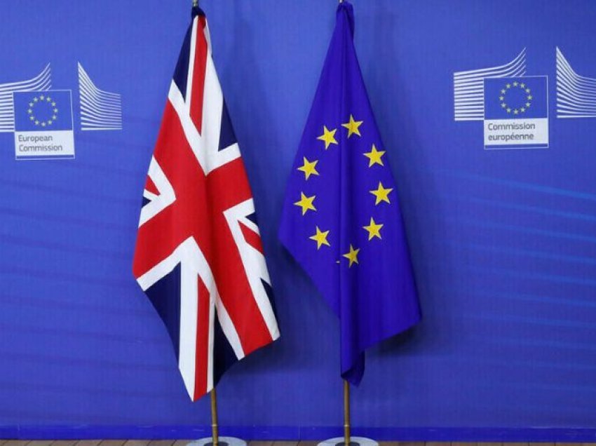 Britania e Madhe nënshkruan pakt bashkëpunimi me BE-në për shërbimet financiare