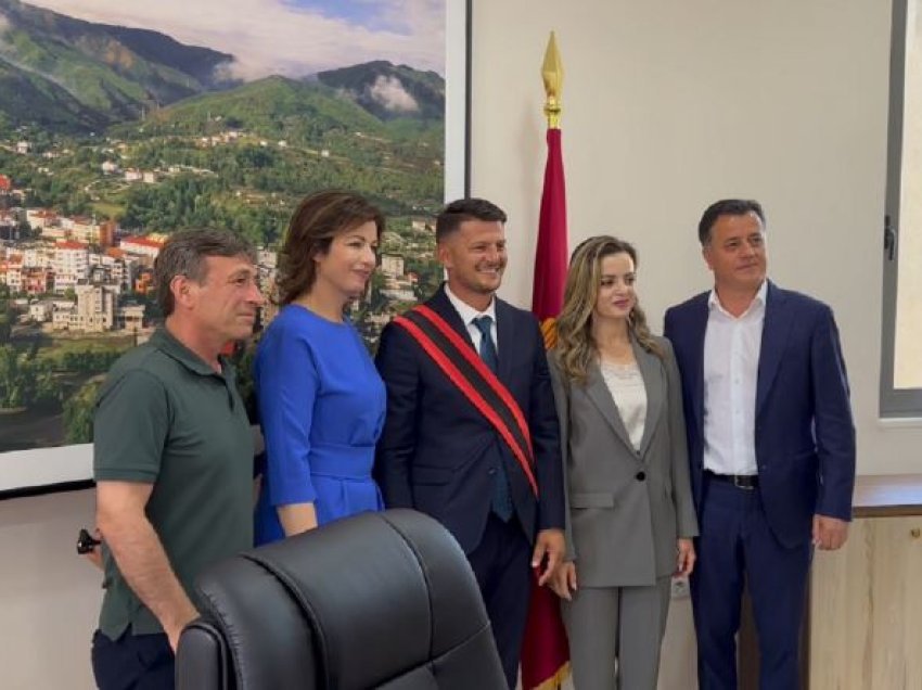 Betohet kryebashkiaku i Mirditës, opozita bashkon votat, merr edhe drejtimin e Këshillit Bashkiak