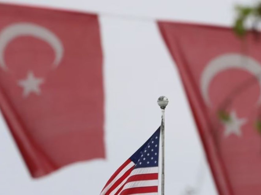 Analistët: SHBA, “çelësi” që Turqia të heqë veton për anëtarësimin e Suedisë në NATO