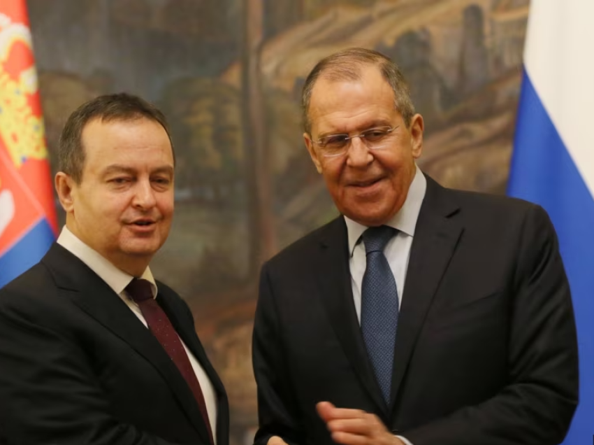 Lavrov: Rusia dhe Serbia po koordinohen për vizitën e Daçiqit në Moskë