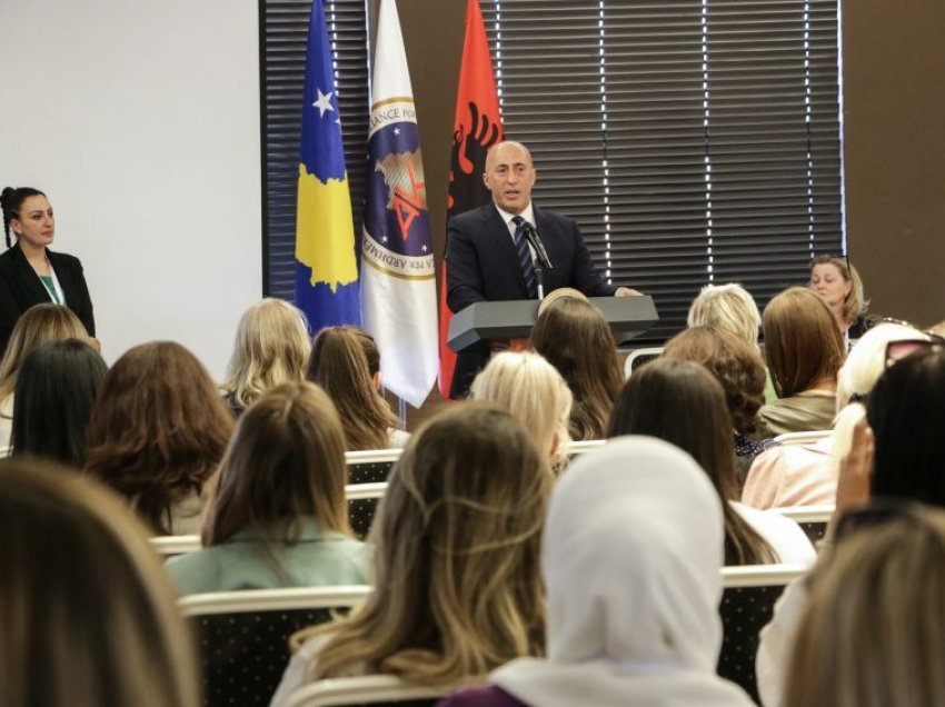 Haradinaj uron për 8 Marsin: Shoqëria jonë ka përparuar në respektimin e të drejtave të grave