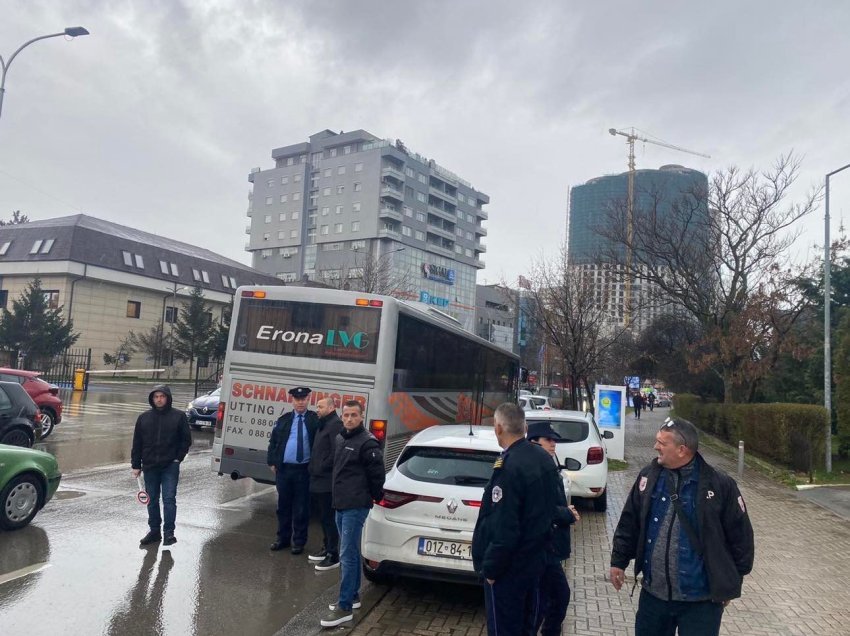 Komuna e Prishtinës ua ndalon hyrjen në qytet autobusëve ndërurbanë