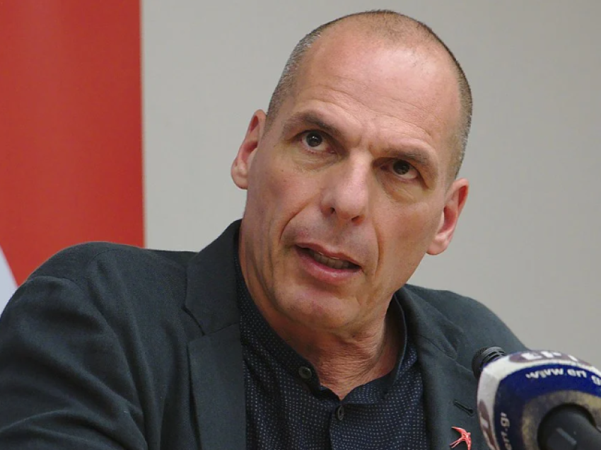 E akuzuan se kishte nënshkruar memorandum kundër grekëve, ish-ministri i financave sulmohet nga 5 persona