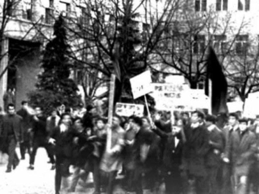 ​Demonstrata studentore e 11 marsit
