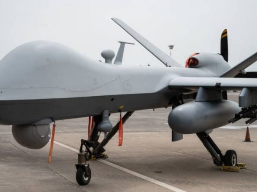 Rusët thonë se do të përpiqen të nxjerrin mbetjet e dronit amerikan që u rrëzua në Detin e Zi