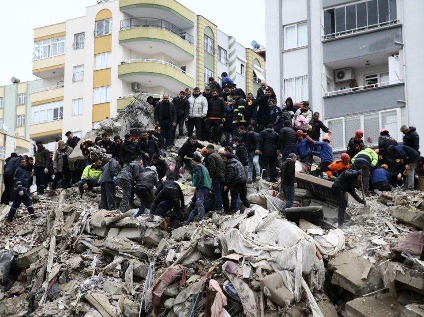 Ekspertët i tremben tërmetit të radhës në Stamboll
