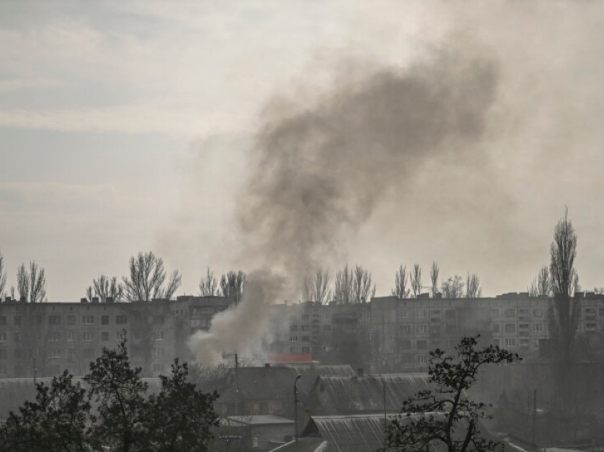 Të paktën 9 persona të vrarë nga sulmet ajrore ruse në Ukrainë