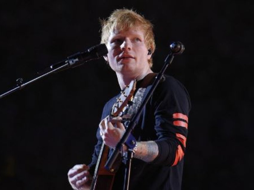 Ed Sheeran publikon këngën e tij të re 