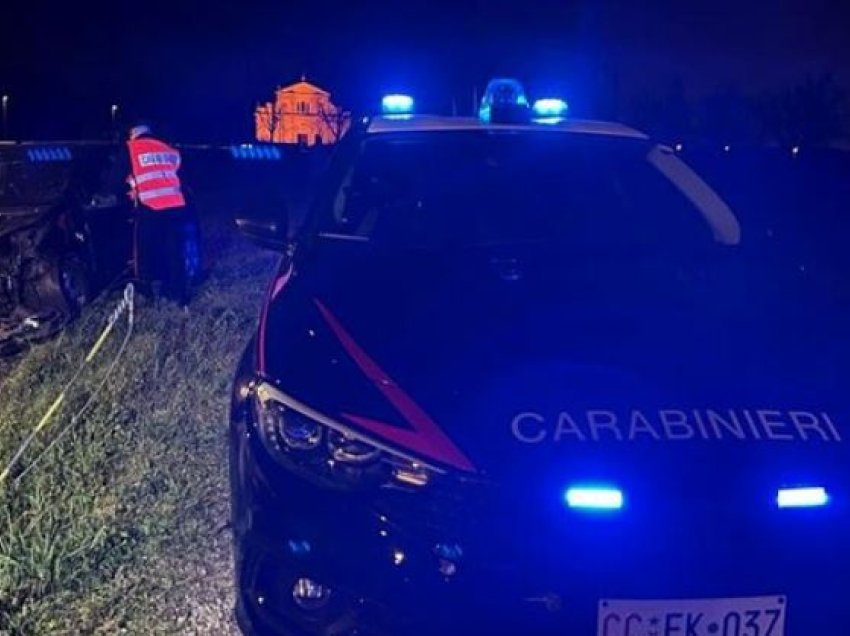 Shqiptari në Itali hedh kokainën nga dritarja dhe më pas përplaset me makinë në shtyllë