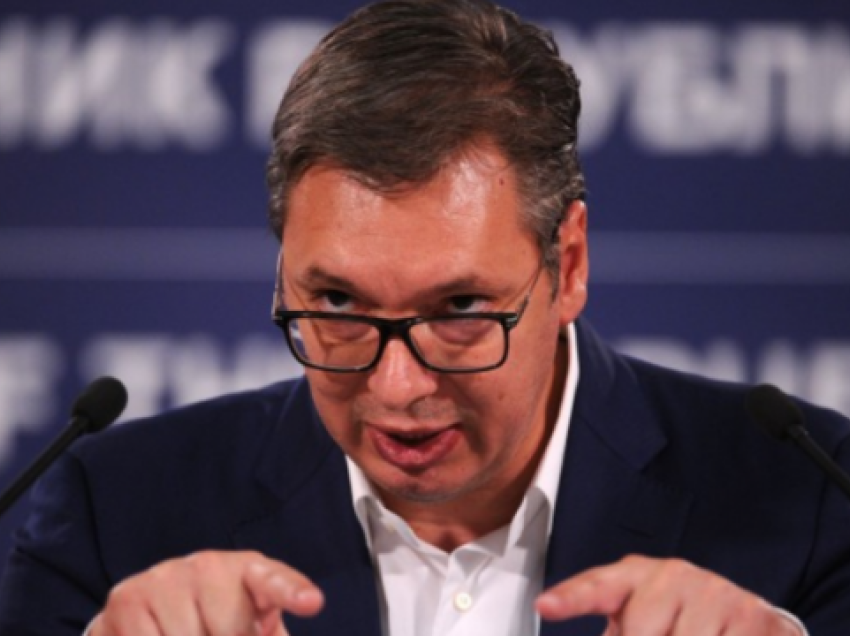 Kërcënon Vuçiq, thotë se “po afron një krizë e madhe” në veri