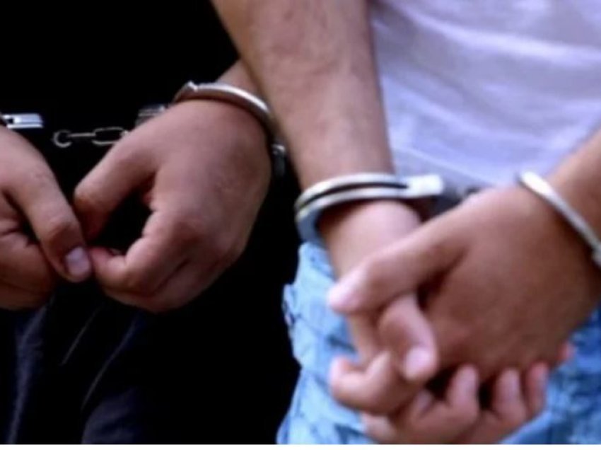 Arrestohen të dyshuarit për tentim vrasjen në Graçanicë, Policia zbulon moshën dhe inicialet