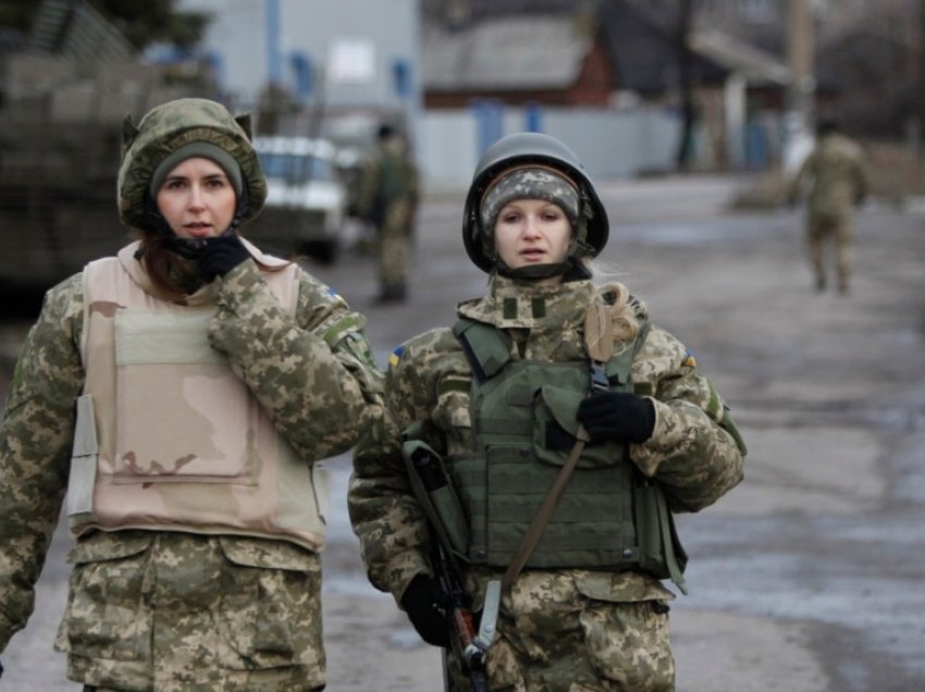 Gratë ukrainase që luftojnë në vijën e frontit