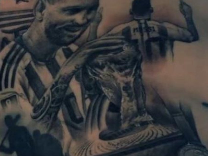 Otamendi ka bërë tatuazh Messin duke prekur Kupën e Botës