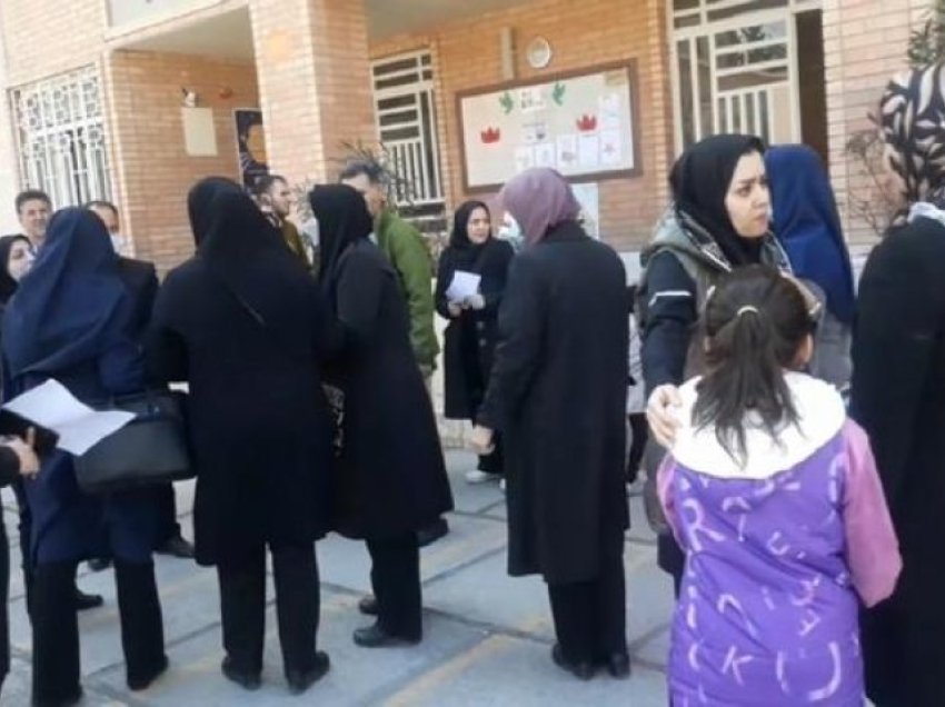 Aktivistë raportojnë për helmime të reja në shkollat për vajza në Iran