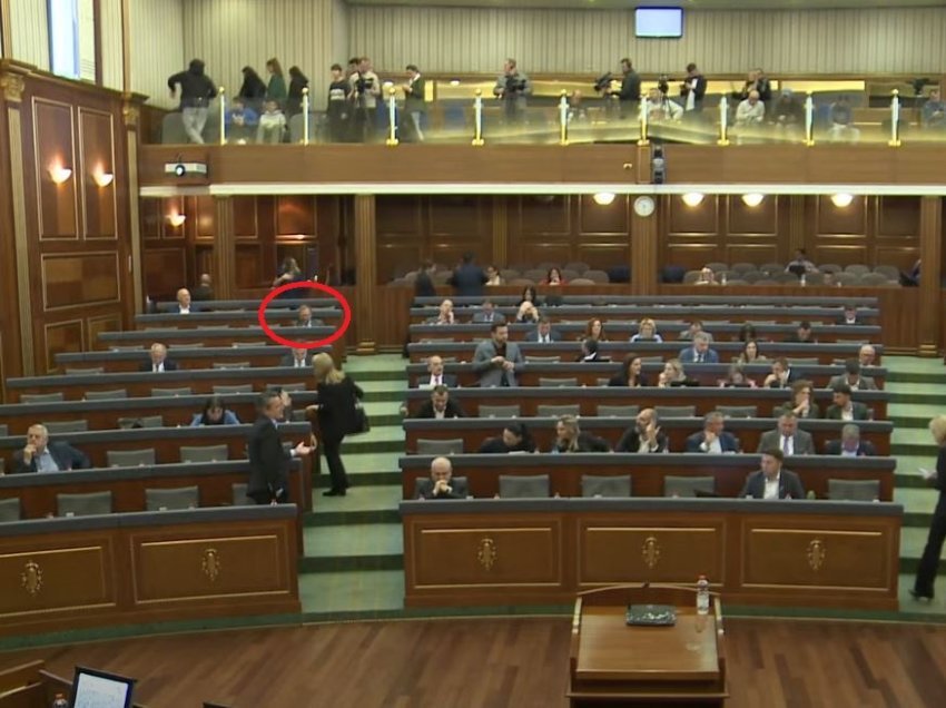 Opozita kushtëzon votimin në Kuvend, kërkon të zhbllokohen mjetet vetanake të komunave