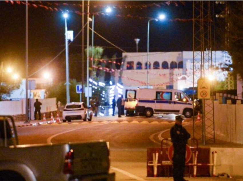 Të shtëna vdekjeprurëse pranë një sinagoge në Tunizi