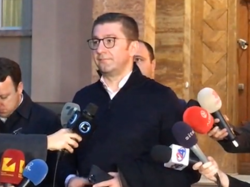 Mickoski kërkon dorëheqjen e Mariçiqit: Ai publikisht pranoi se po shkelin ligjet