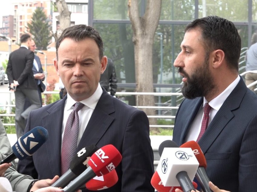 Ministri Krasniqi deklarohet për hapjen e Urës së Ibrit