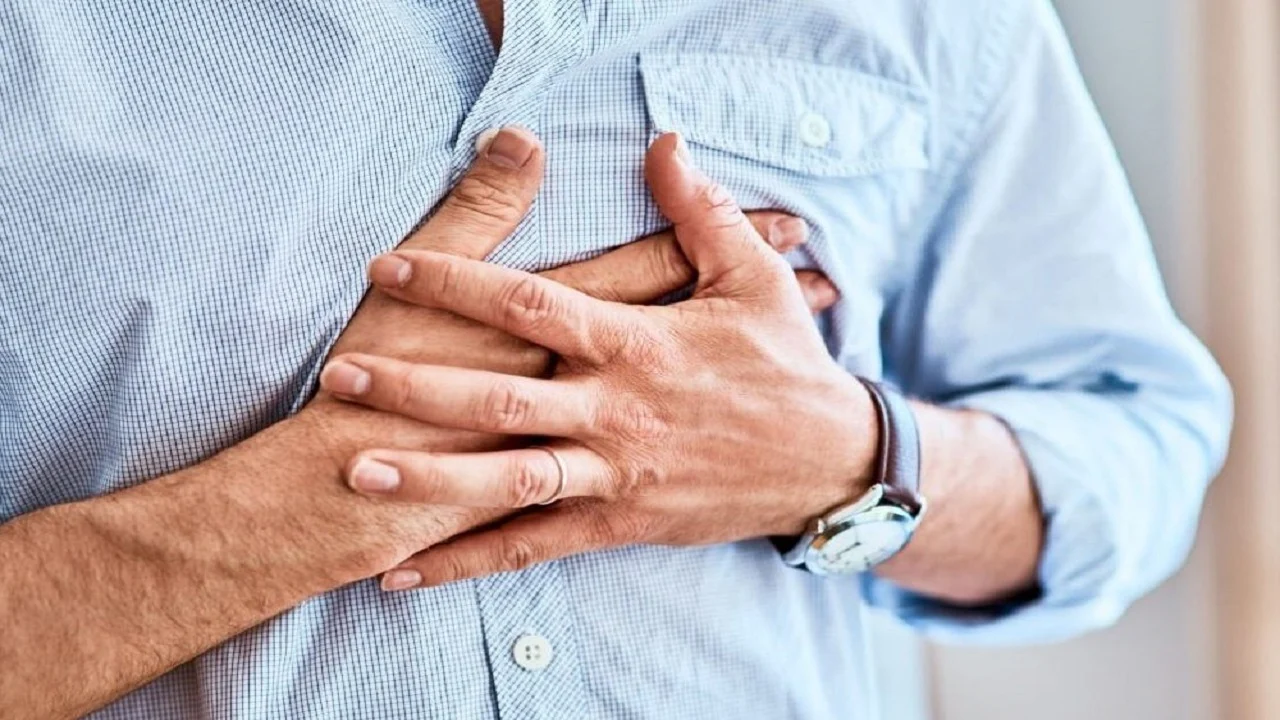 Dhimbjet e kraharorit, shenjat e atakut në zemër dhe probleme të tjera shëndetësore