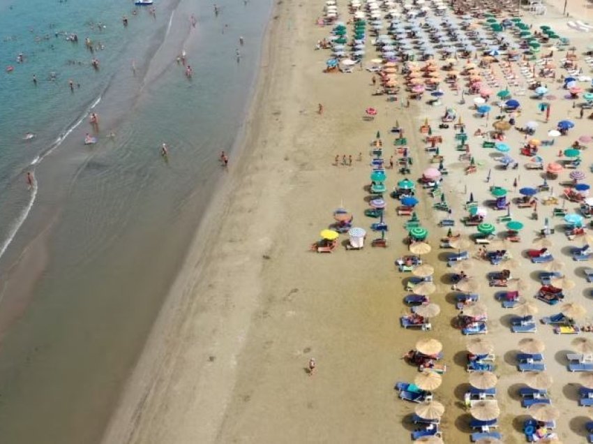 Sezoni turistik nis në Shqipëri me sfidat të mëdha me cilësinë e shërbimeve 