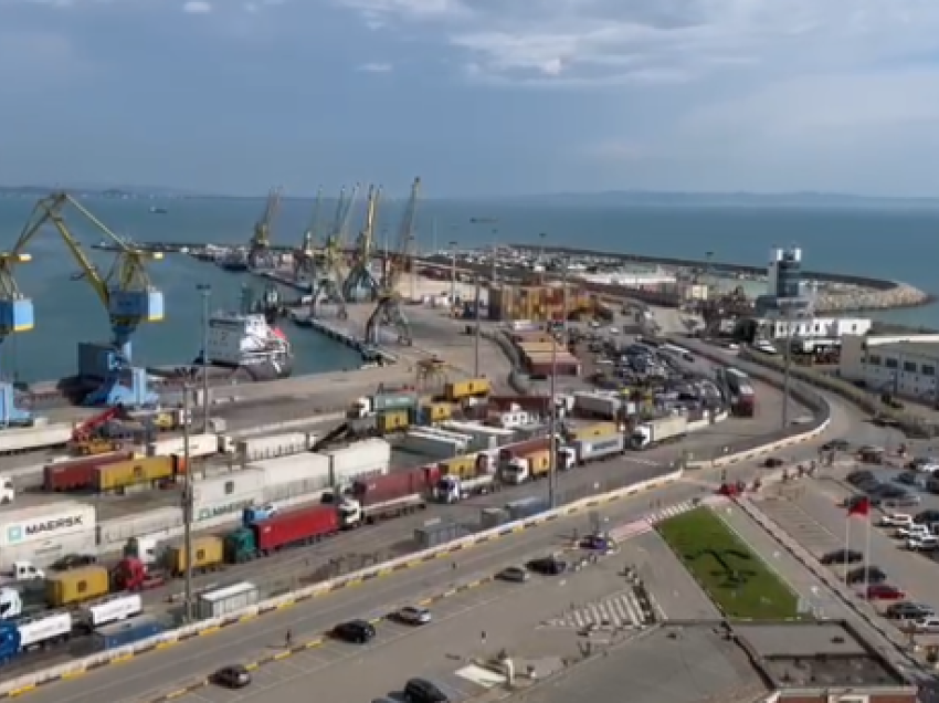 Kaos në Portin e Durrësit/ Vonesa të theksuara në përpunimin e anijeve në terminalin e kontejnerëve
