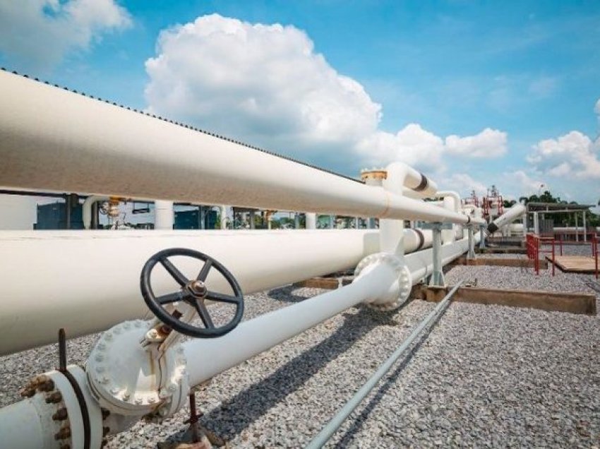 Hungaria i bën thirrje BE-së të ndajë fonde për të rritur furnizimet me gaz nga Azerbajxhani