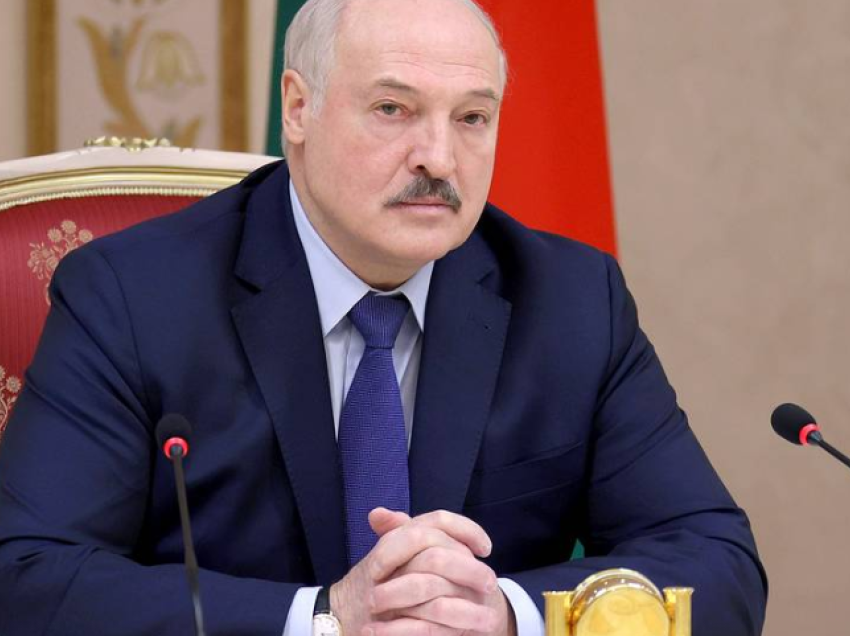 Lukashenko mohoi thashethemet për shëndetin, kundërshtari i tij: Është në gjendje kritike