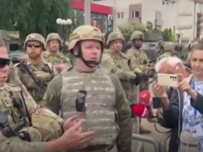 Ushtari amerikan i përgjigjet prerë ish-kryetarit të Leposaviqit: Nuk jam këtu për negociata
