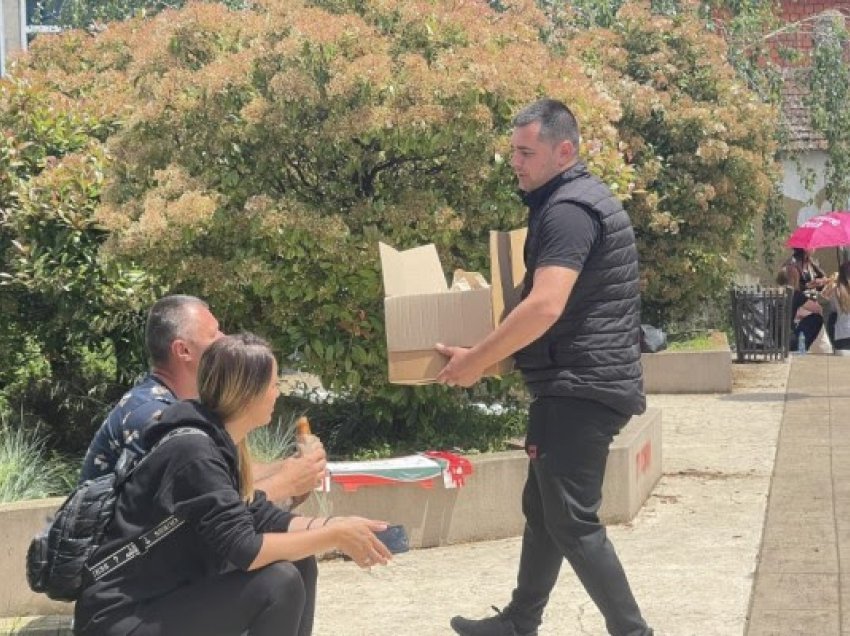 ​Protestuesve në Zubin Potok u dërgohet bukë në mënyrë të organizuar