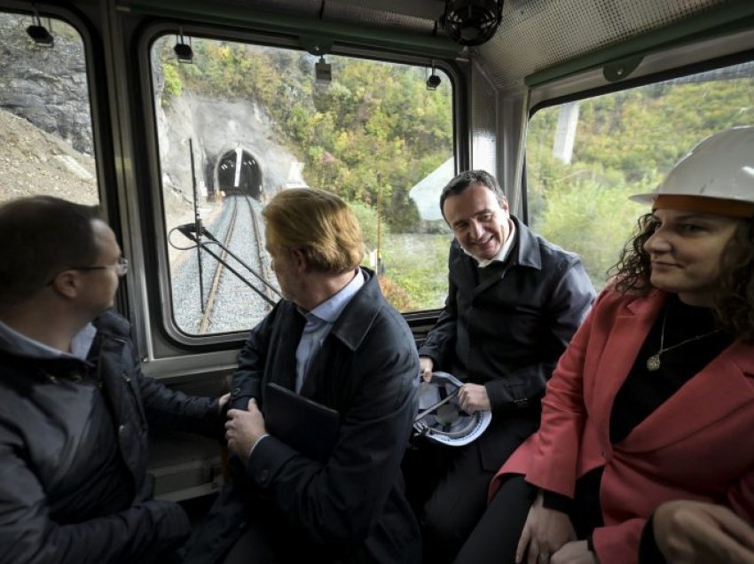 Përurohen dy tunele të linjës hekurudhore Hani i Elezit – Fushë Kosovë, Kurti thotë se qytetarët e Kosovës po lidhen me Evropën