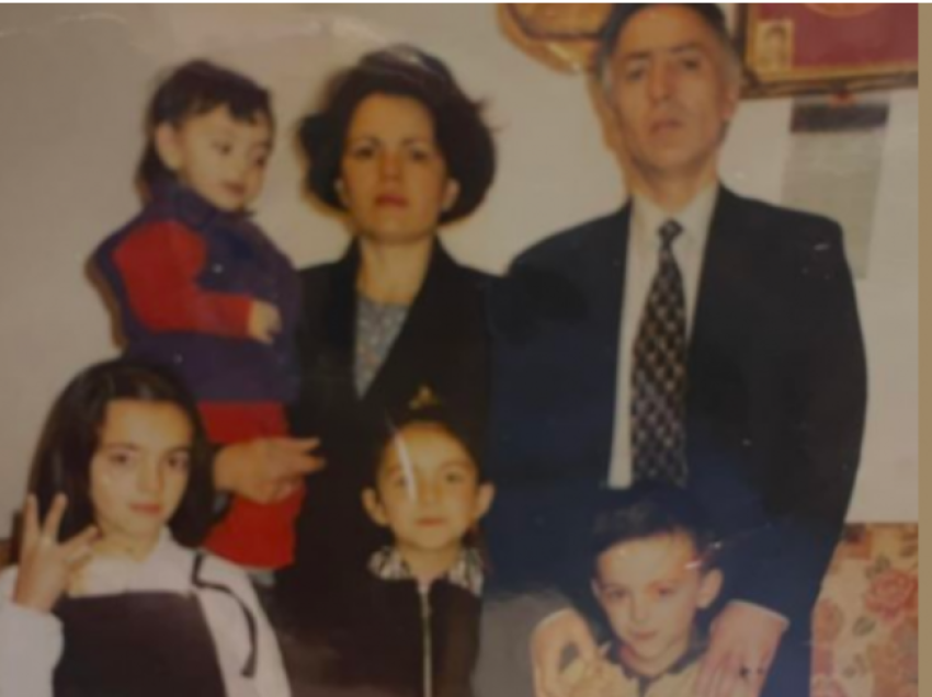 Tri vjet nga arrestimi i Jakup Krasniqit, vajza e tij bën një shkrim prekës: Kaluan sikur në ferr