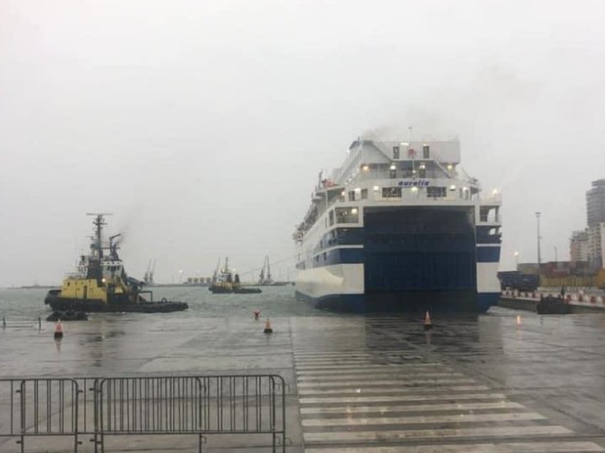 Stuhia ‘Ciaran’, Autoriteti Portual Durrës njofton se nuk ka pezullim të udhëtimeve: Në gatishmëri të plotë për përballimin e situatës