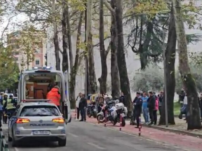 Detaje nga aksidenti në Tiranë/ Makina përplasi fillimisht vajzën, një mjek rastisi pranë të plagosurve