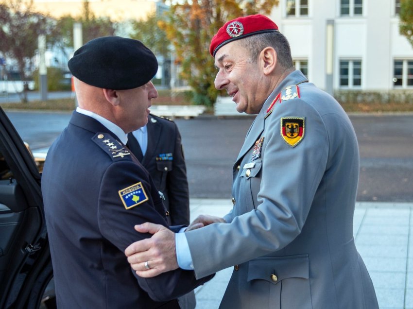 Gjeneral Jashari takohet me gjeneralin gjerman Breuer